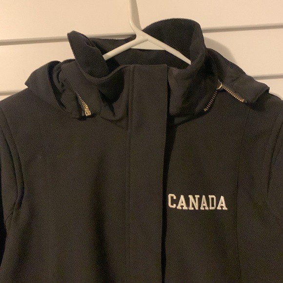 Roots "Right to Play," Water resistant , black jacket. - Picture 3 of 6